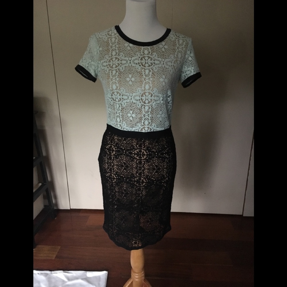 Bailey 44 Short Sleeve Dress - Size 8